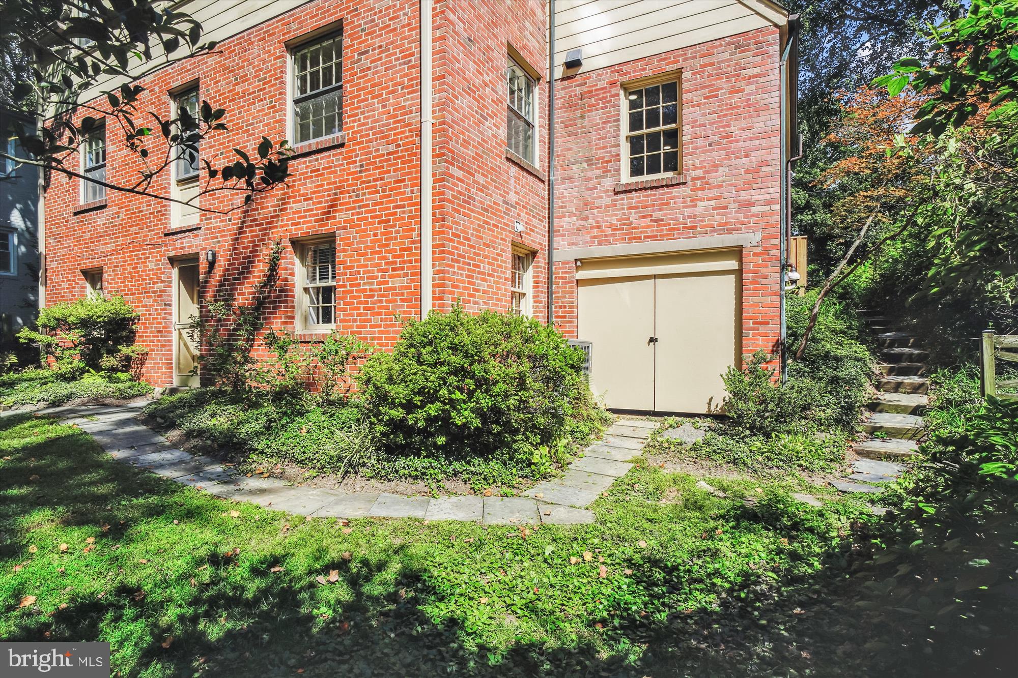 1300 HIGHLAND DRIVE