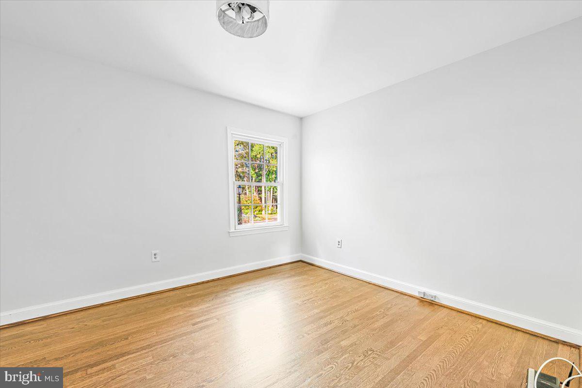 1318 MIDWOOD PLACE