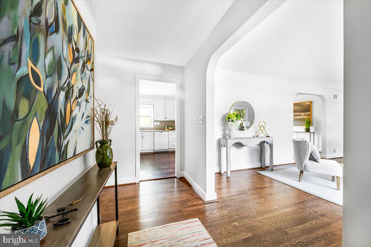 1318 MIDWOOD PLACE