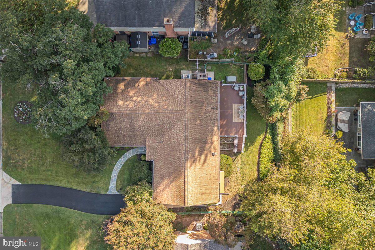 1318 MIDWOOD PLACE