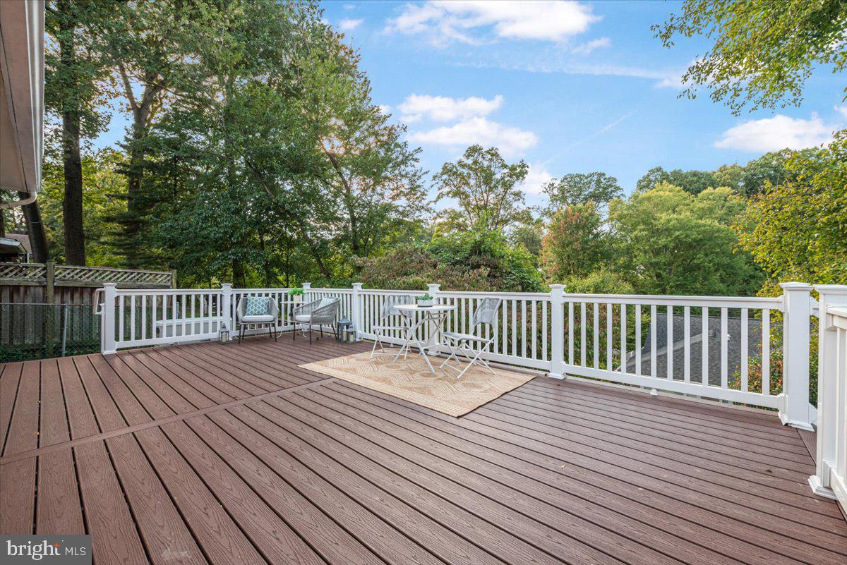 1318 MIDWOOD PLACE