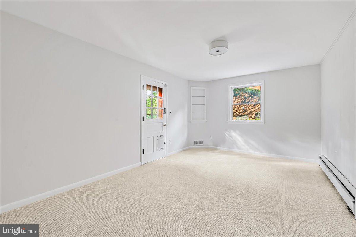 1318 MIDWOOD PLACE