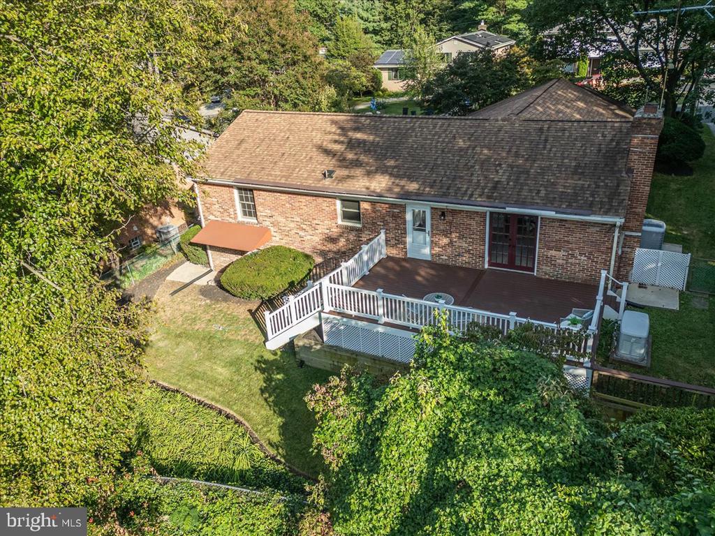 1318 MIDWOOD PLACE