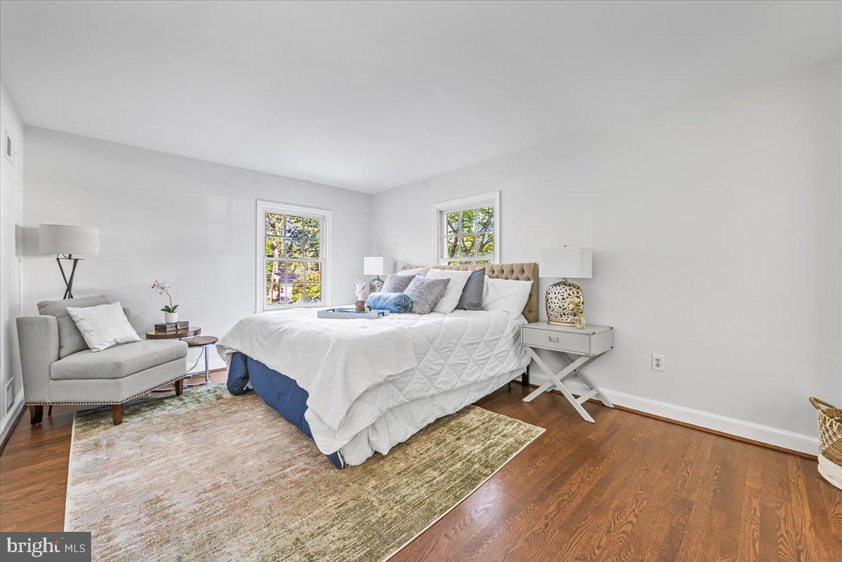 1318 MIDWOOD PLACE