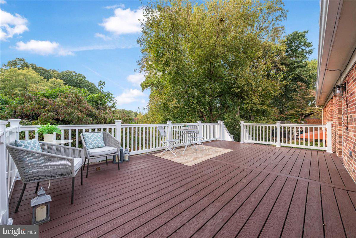 1318 MIDWOOD PLACE