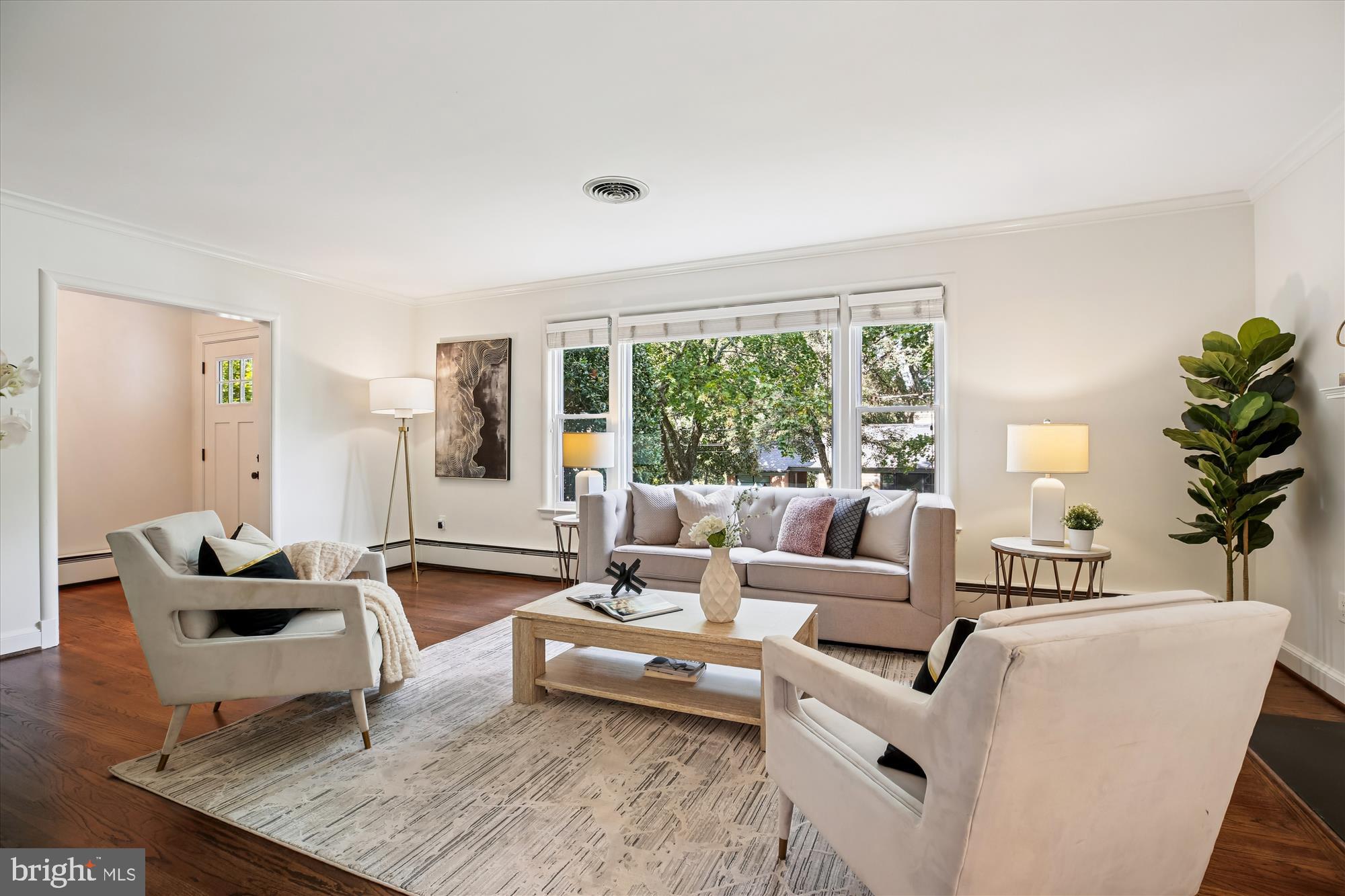 1412 CRESTRIDGE DRIVE