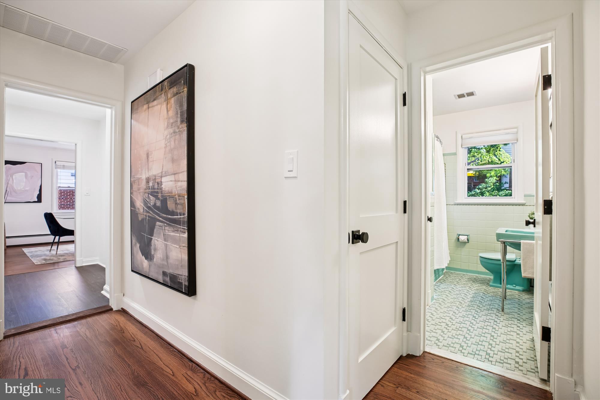 1412 CRESTRIDGE DRIVE