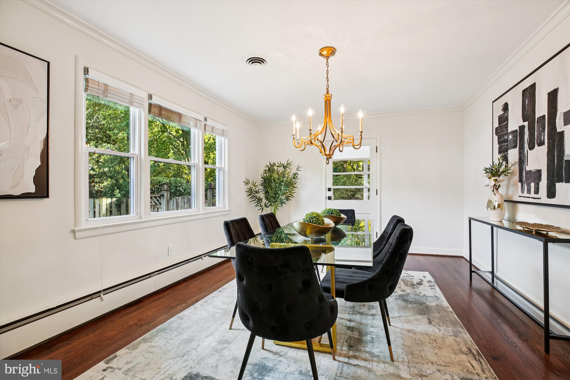 1412 CRESTRIDGE DRIVE