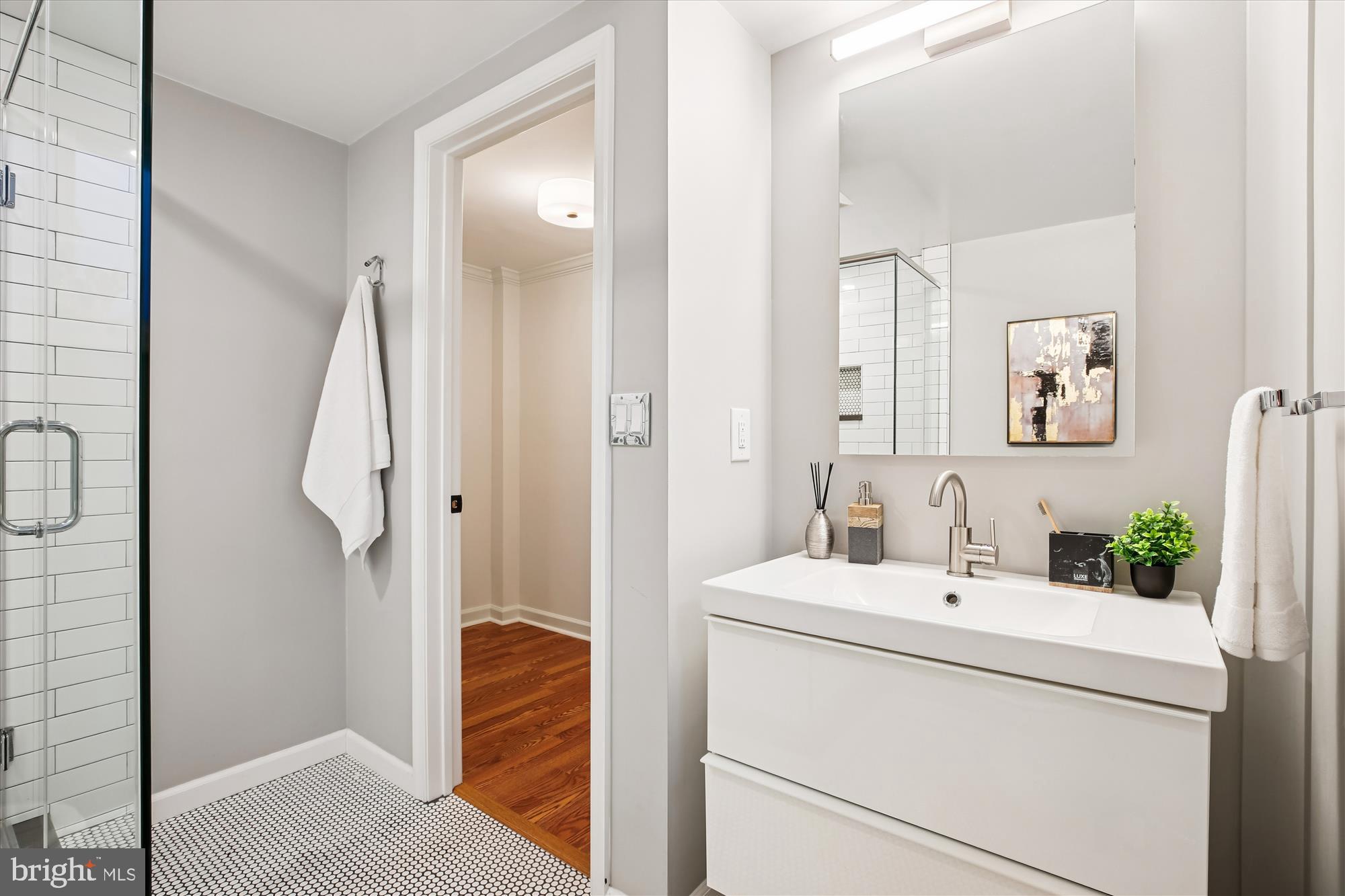 1412 CRESTRIDGE DRIVE