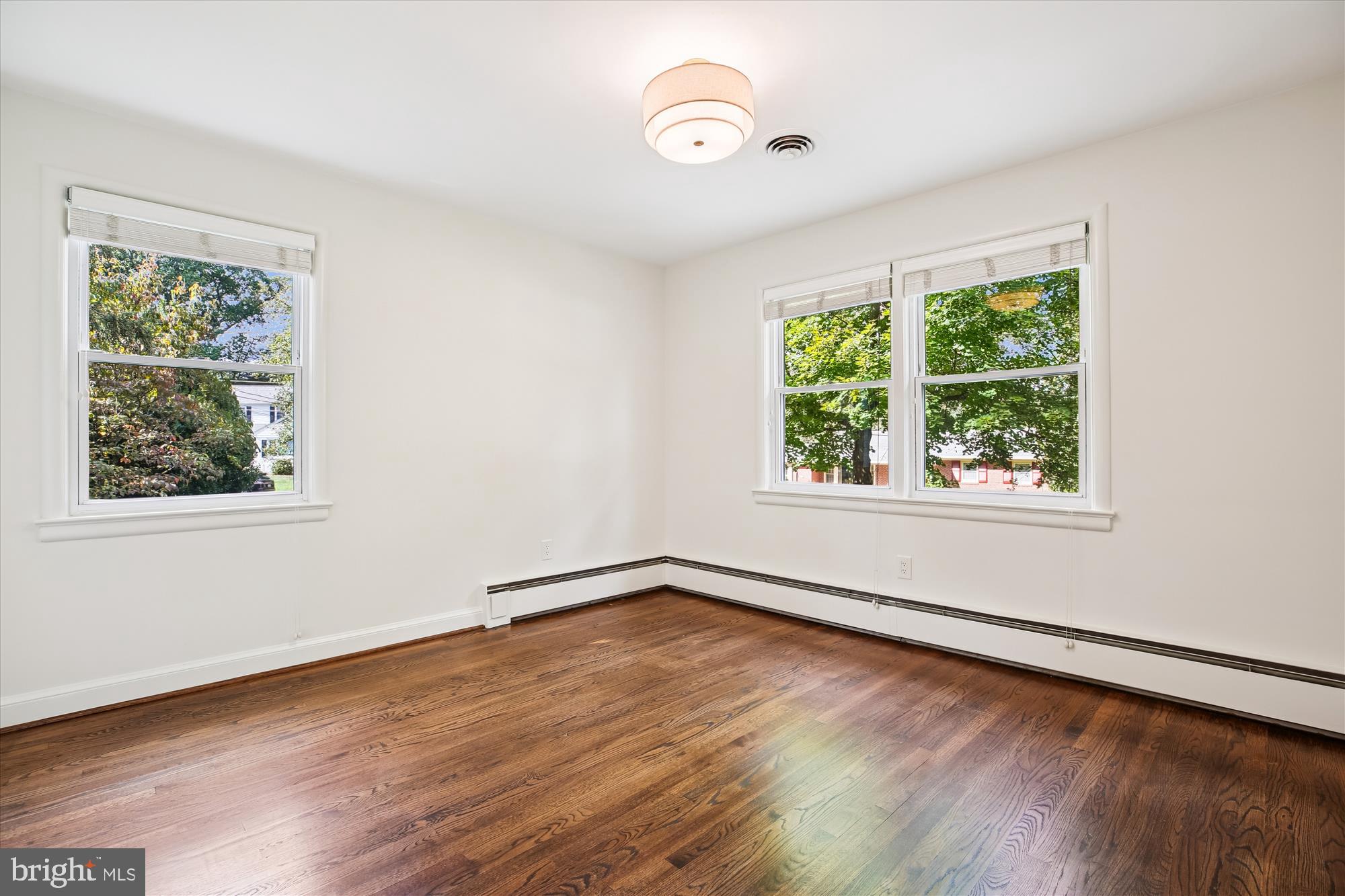 1412 CRESTRIDGE DRIVE