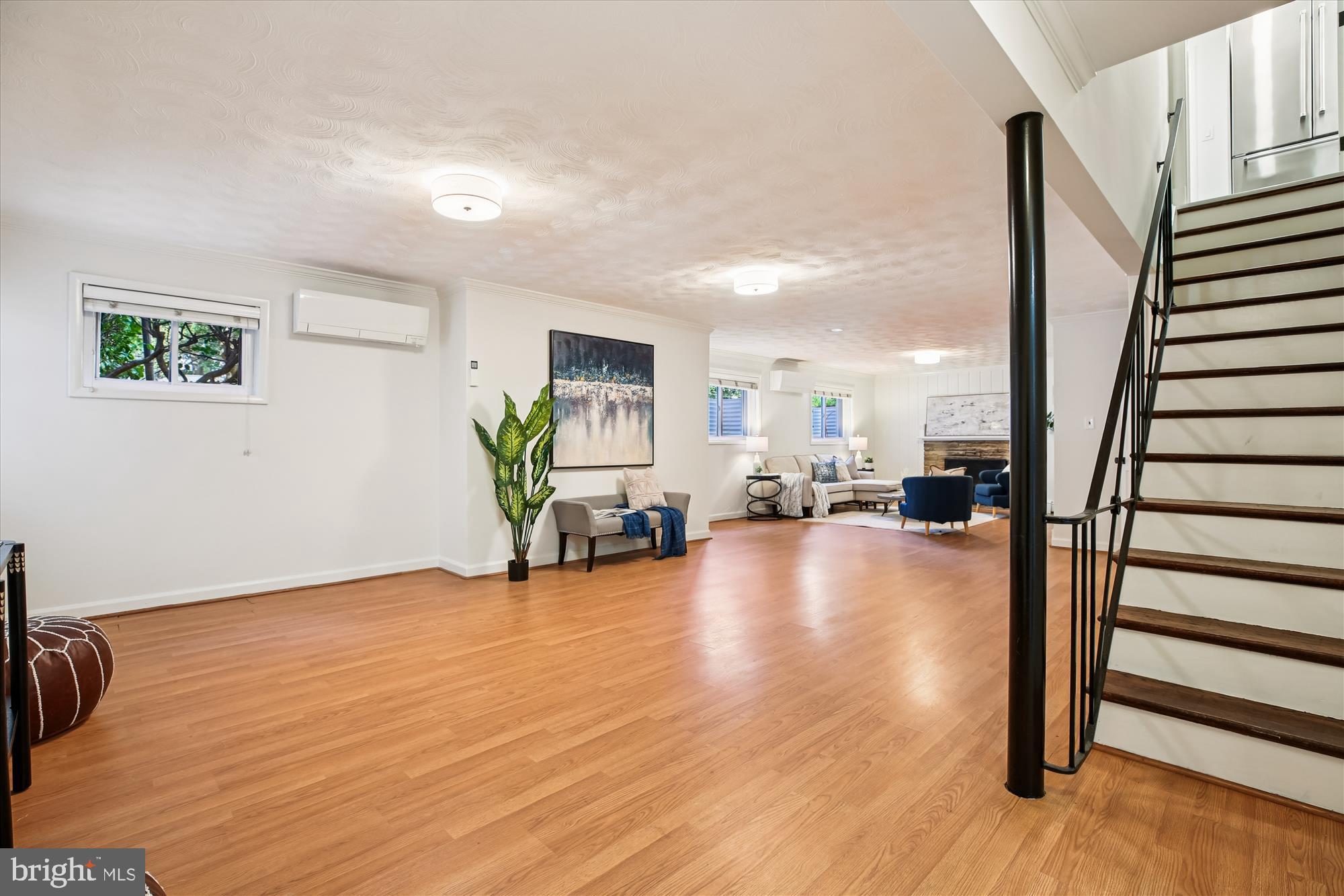 1412 CRESTRIDGE DRIVE