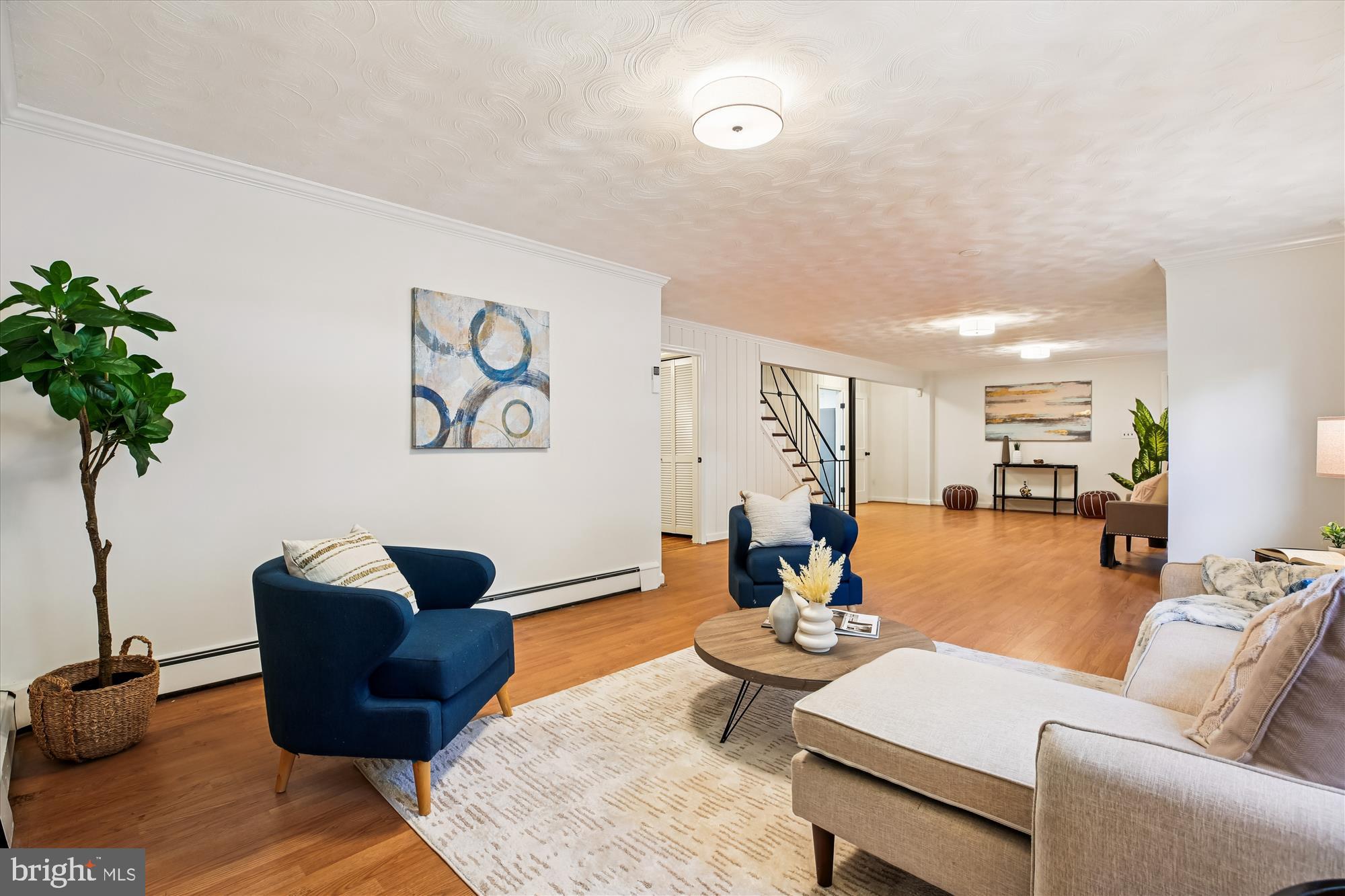 1412 CRESTRIDGE DRIVE