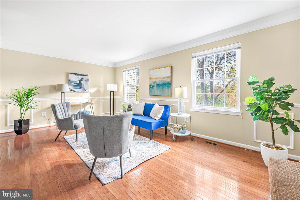 1936 FLOWERING TREE TERRACE