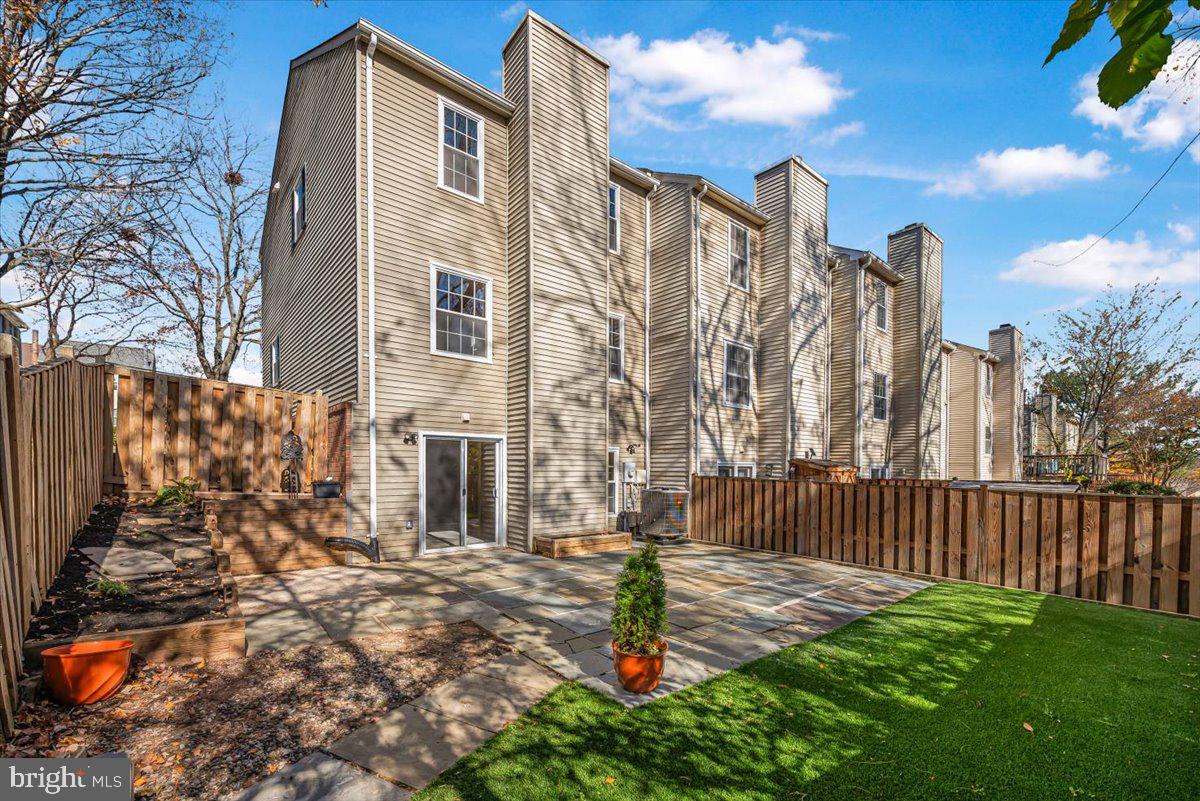 1936 FLOWERING TREE TERRACE