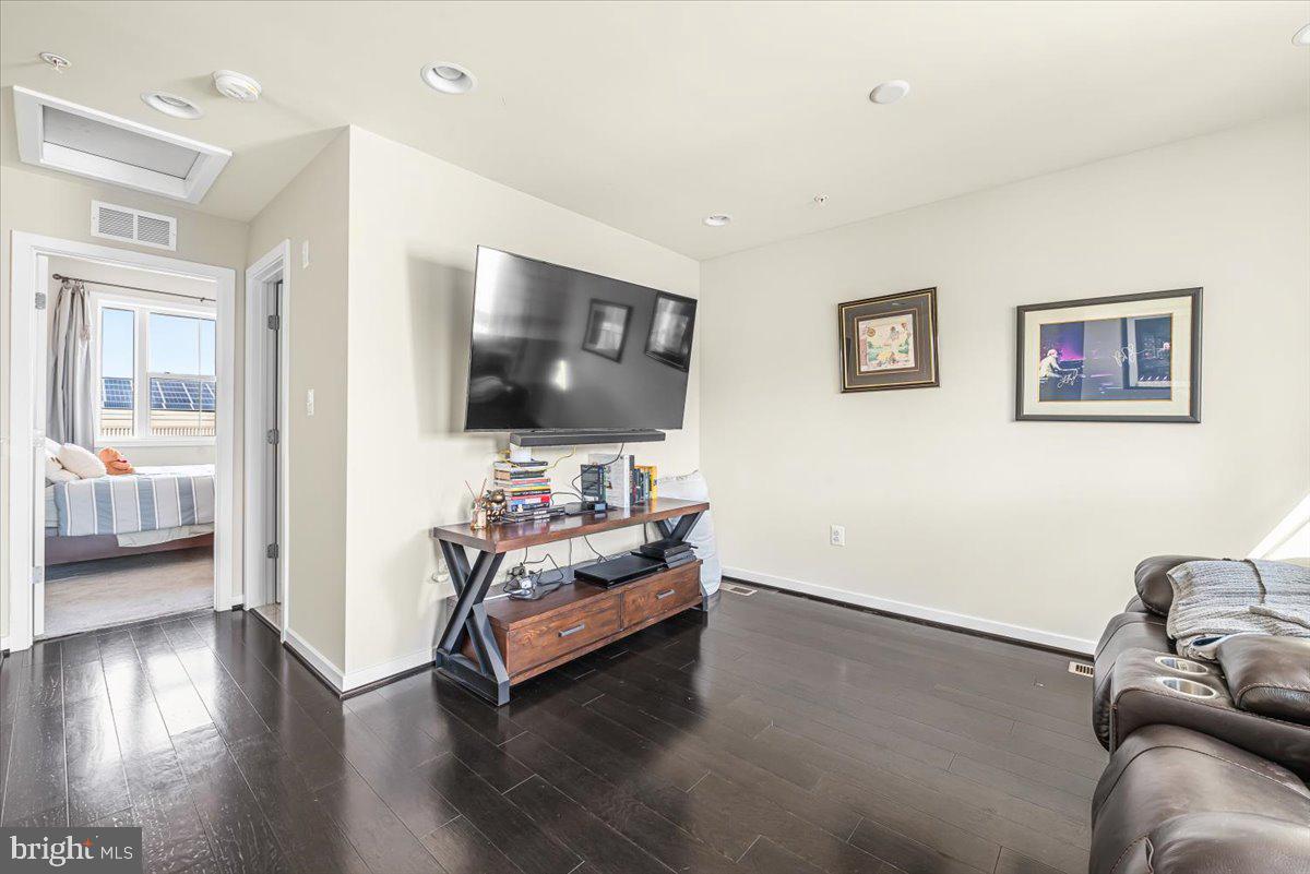 12611 MACAULAY STREET