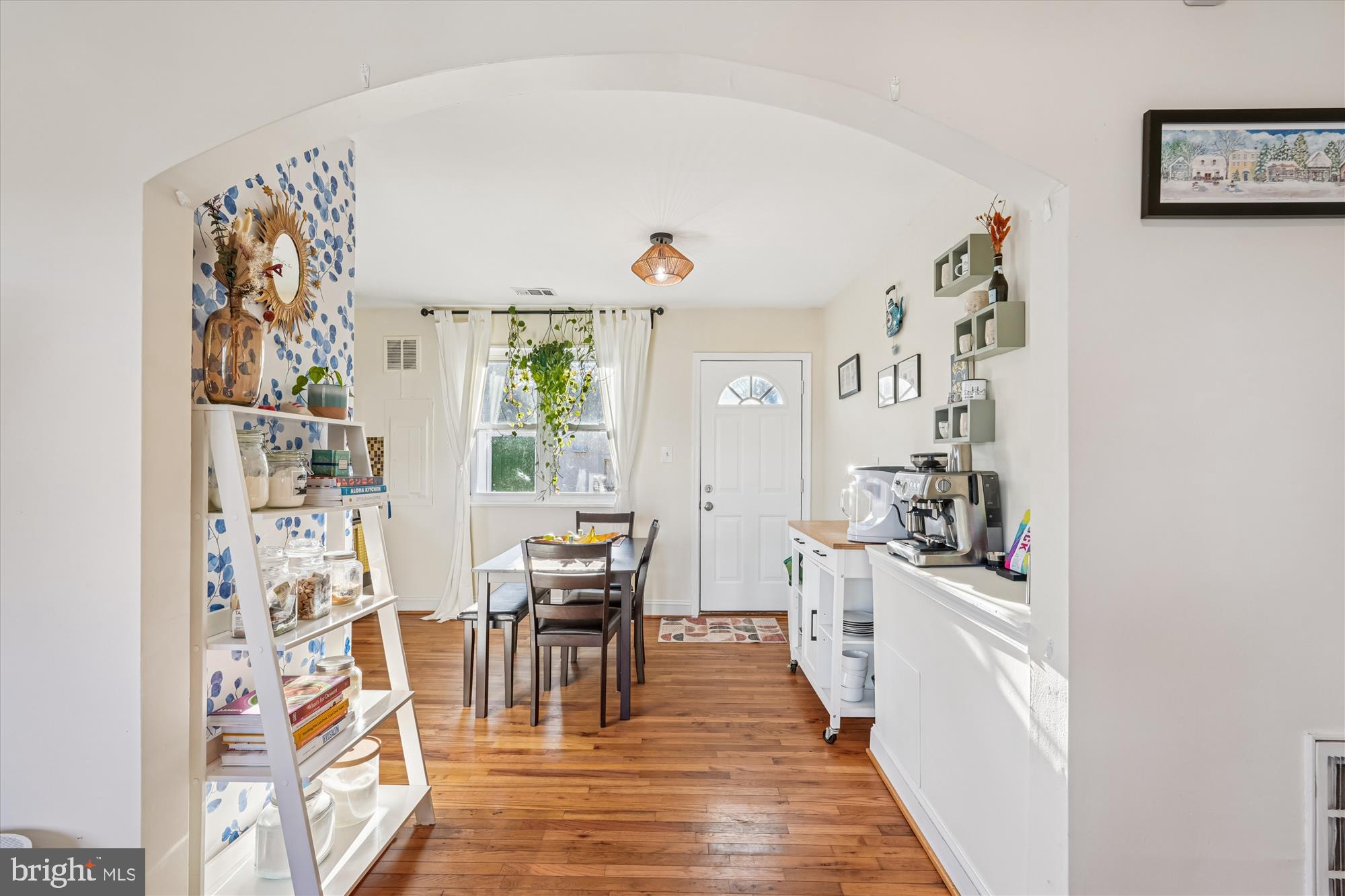 11814 COLLEGE VIEW DRIVE