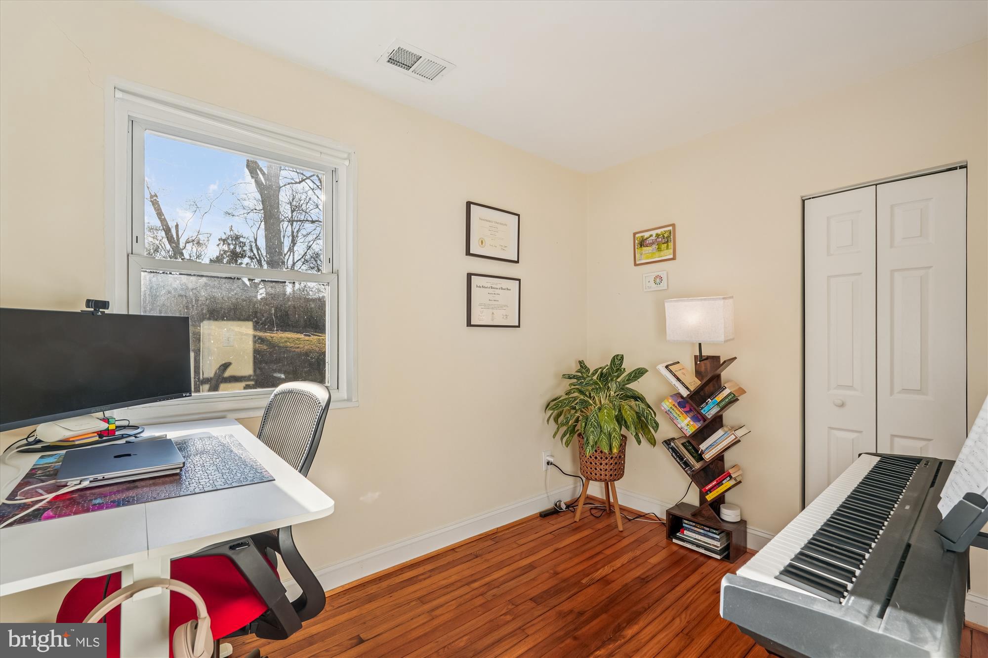 11814 COLLEGE VIEW DRIVE