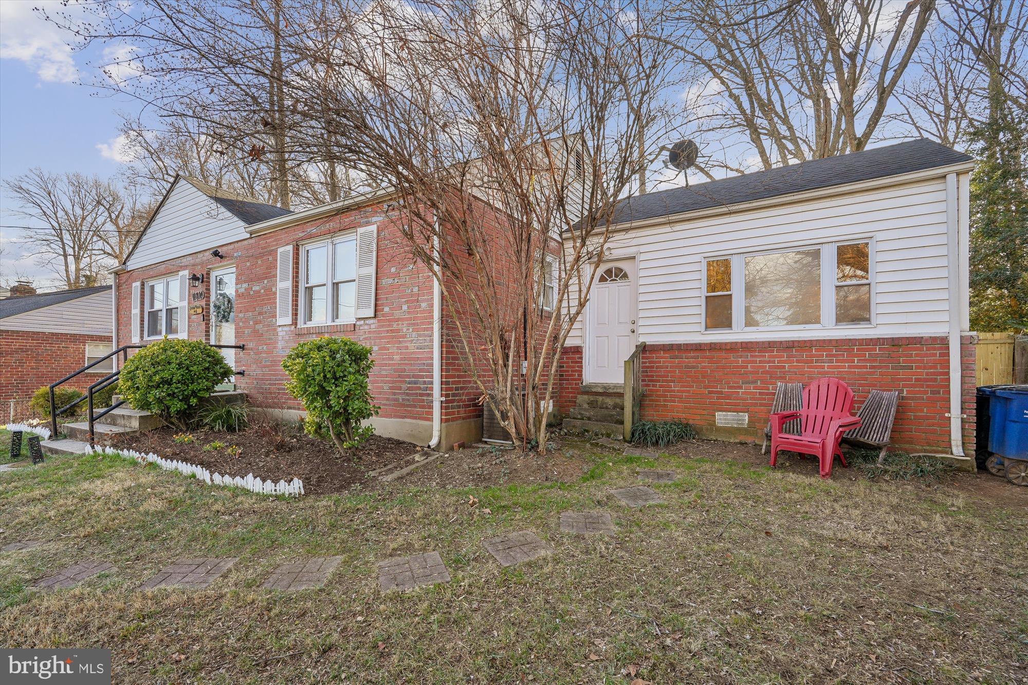 11814 COLLEGE VIEW DRIVE