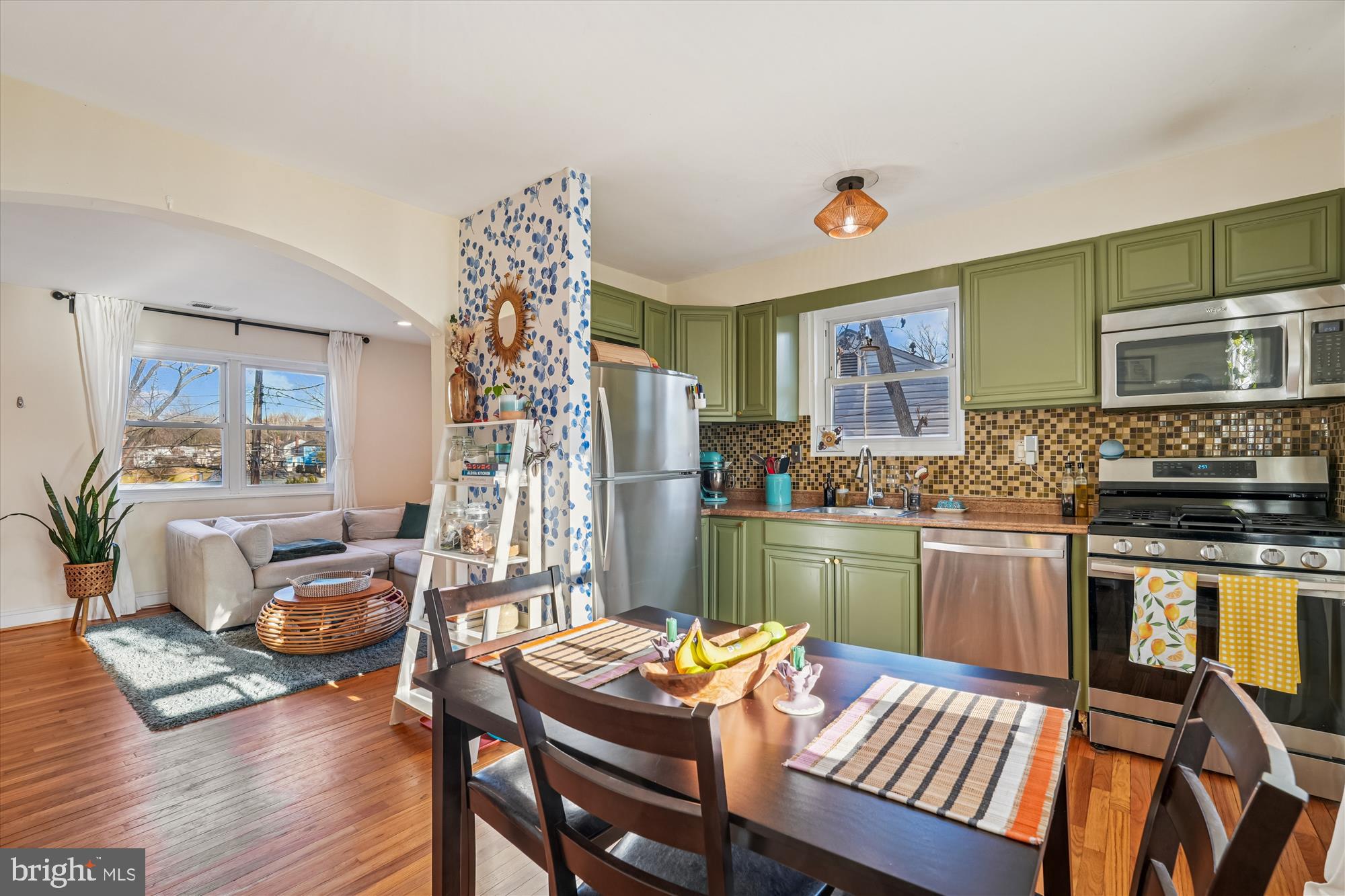 11814 COLLEGE VIEW DRIVE