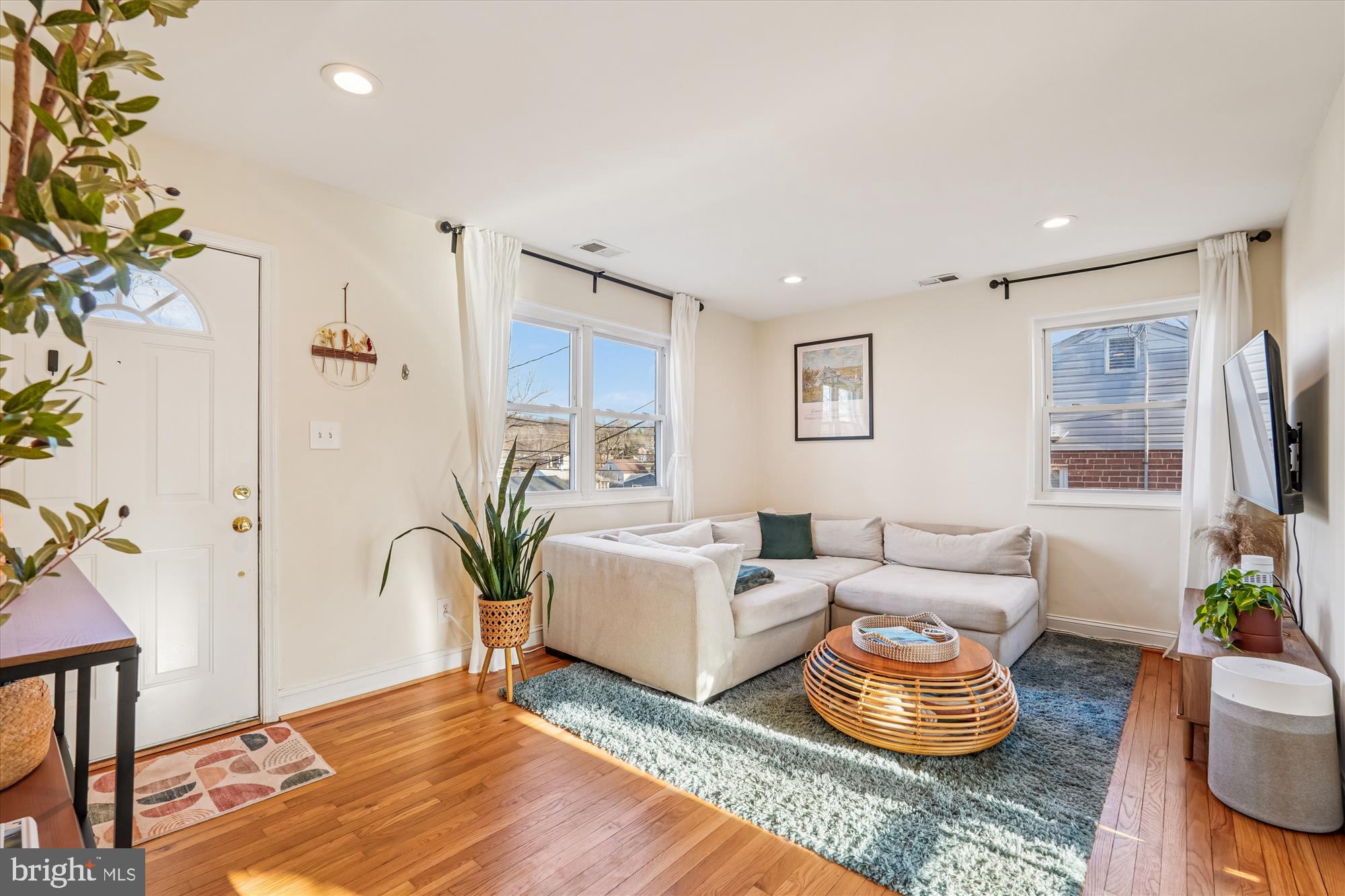 11814 COLLEGE VIEW DRIVE