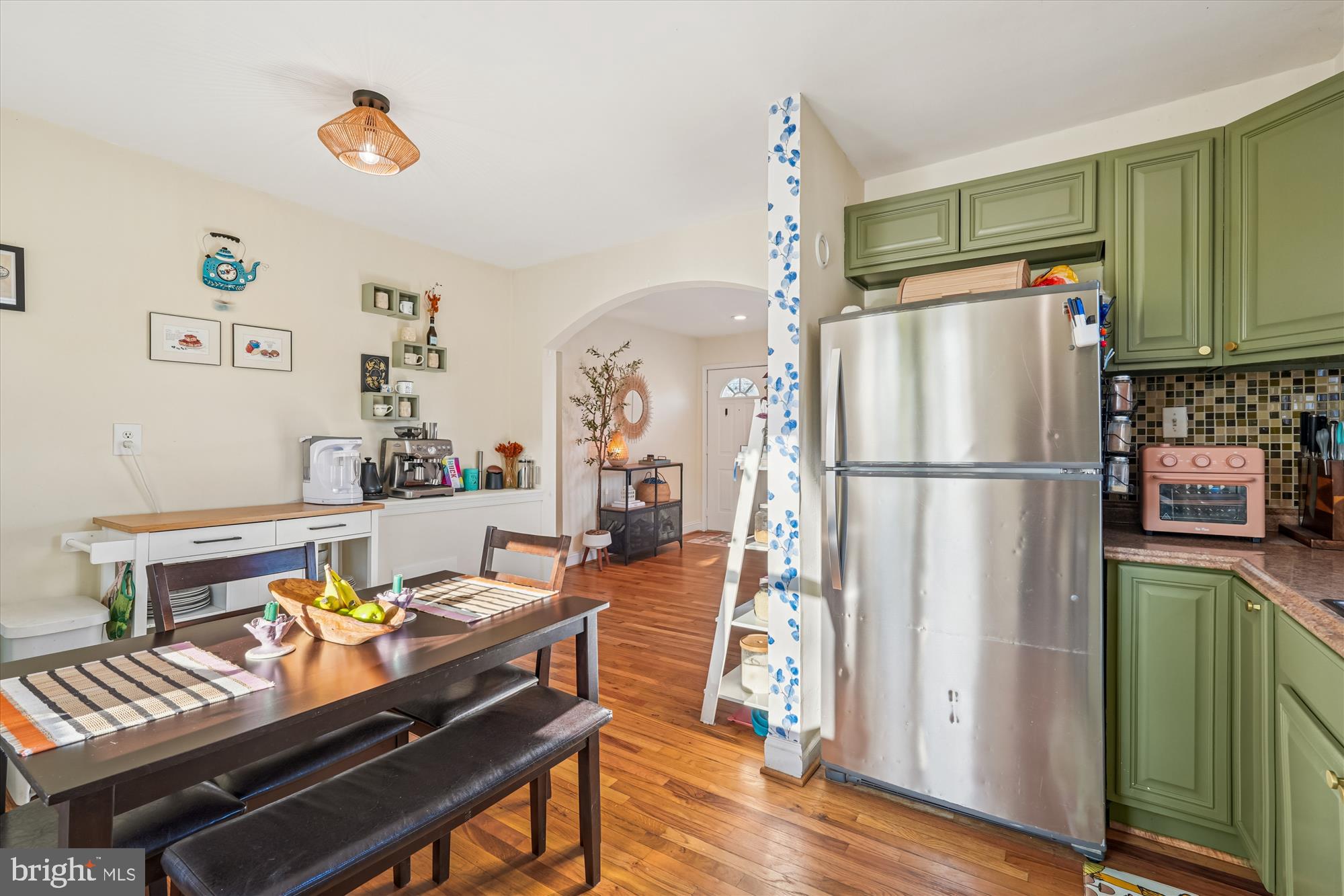 11814 COLLEGE VIEW DRIVE