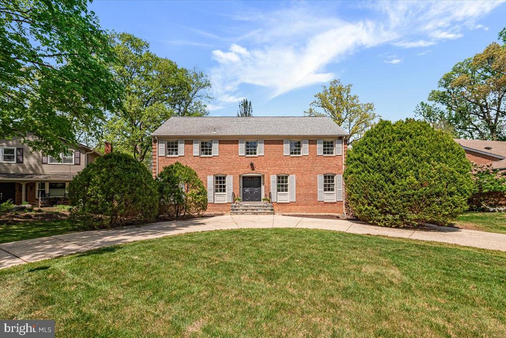 1310 MIDWOOD PLACE