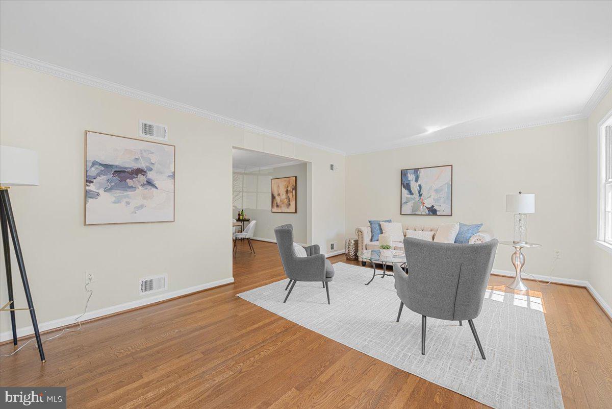 1310 MIDWOOD PLACE