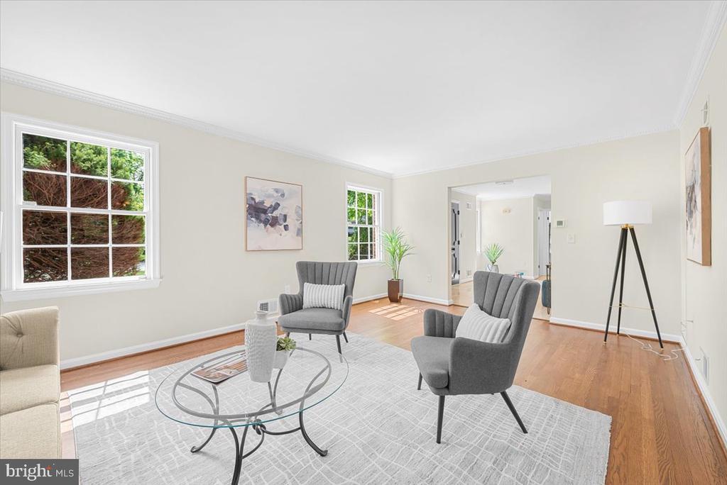 1310 MIDWOOD PLACE
