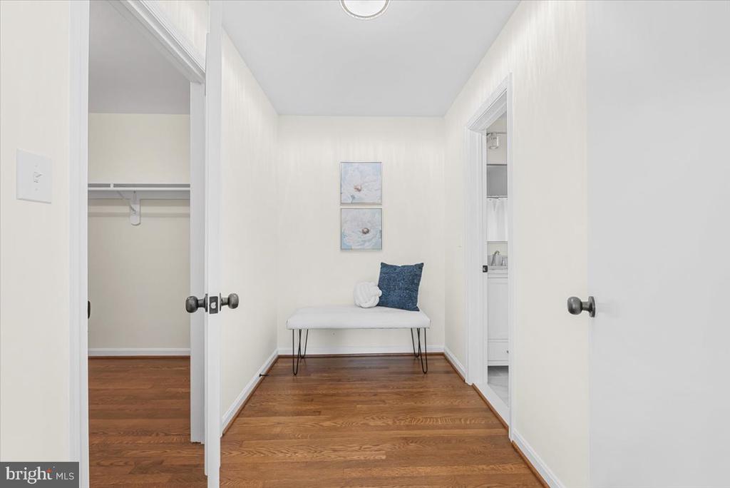 1310 MIDWOOD PLACE