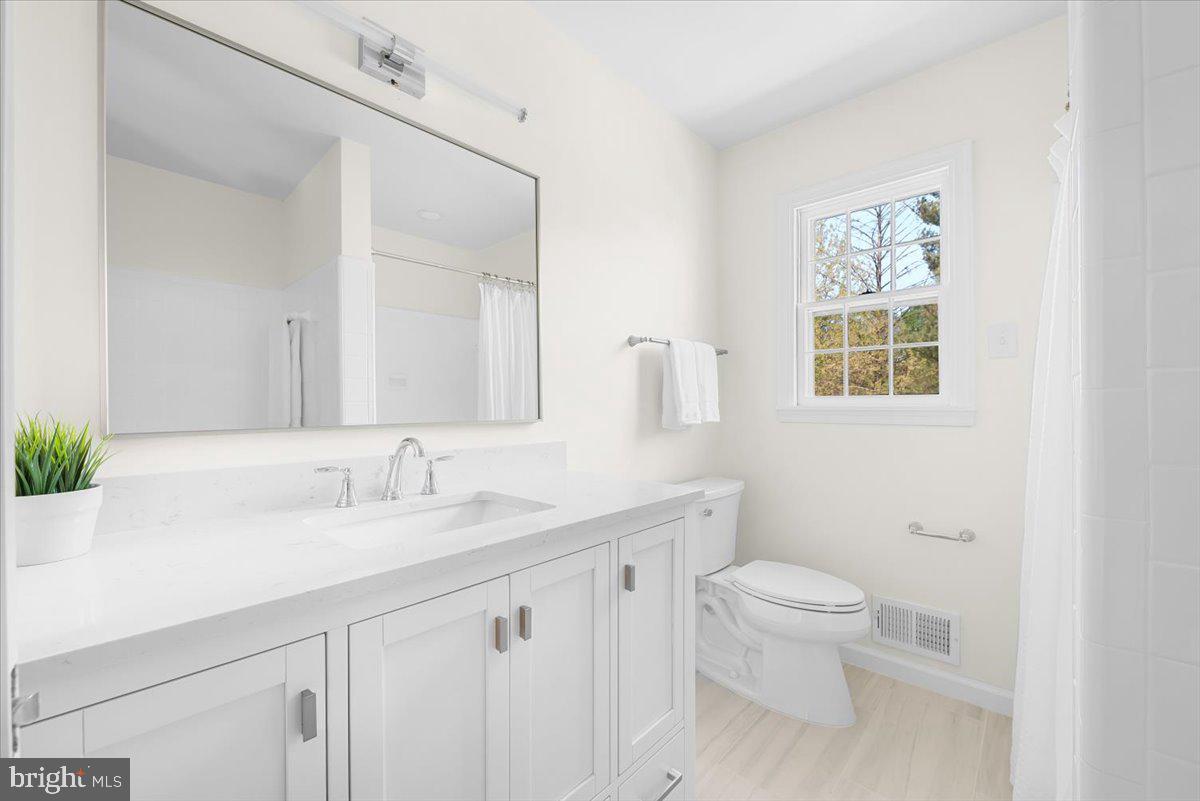 1310 MIDWOOD PLACE