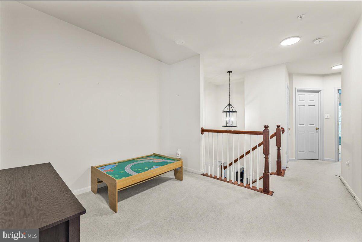 207 CREEK VALLEY LANE