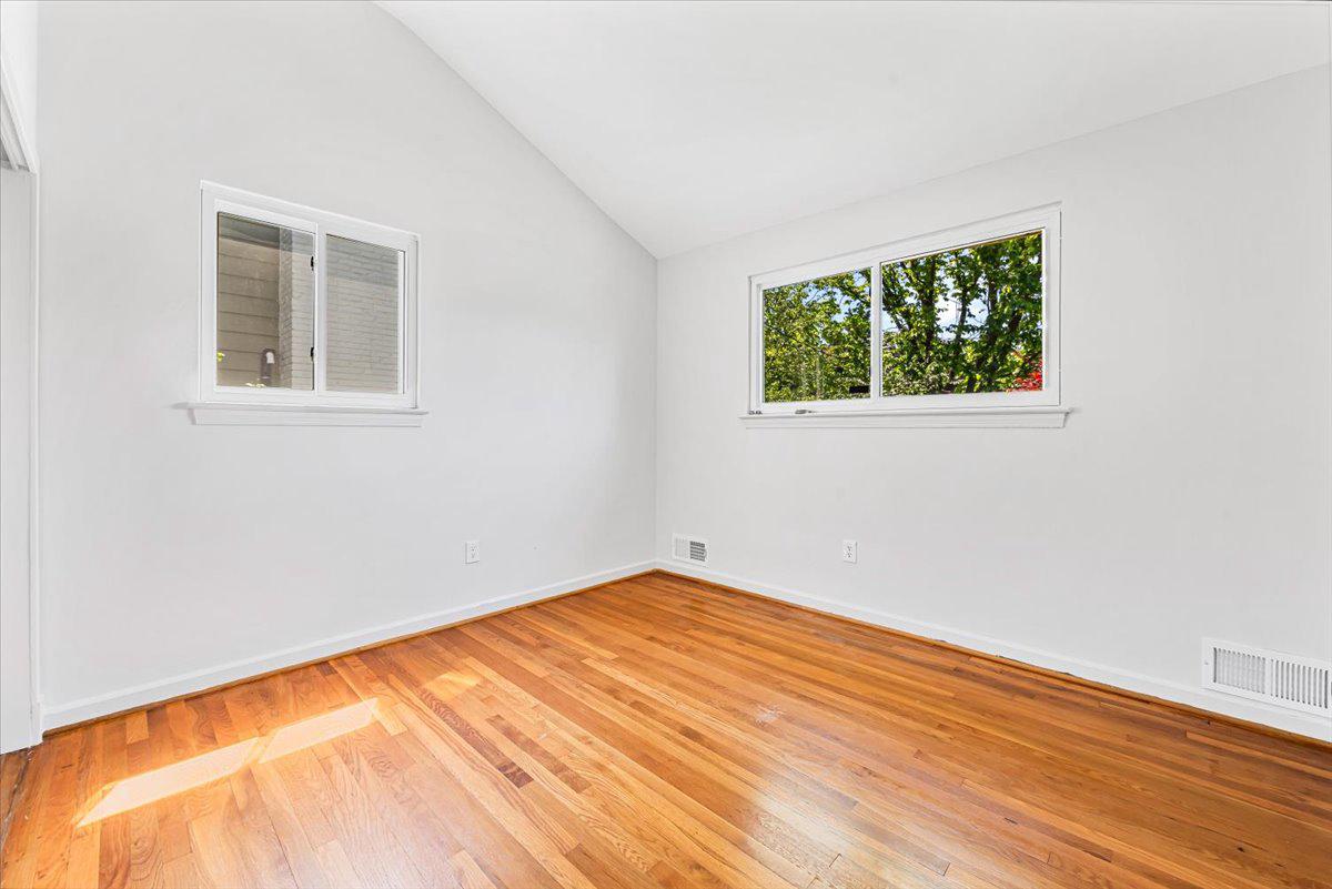 709 BOSTON AVENUE