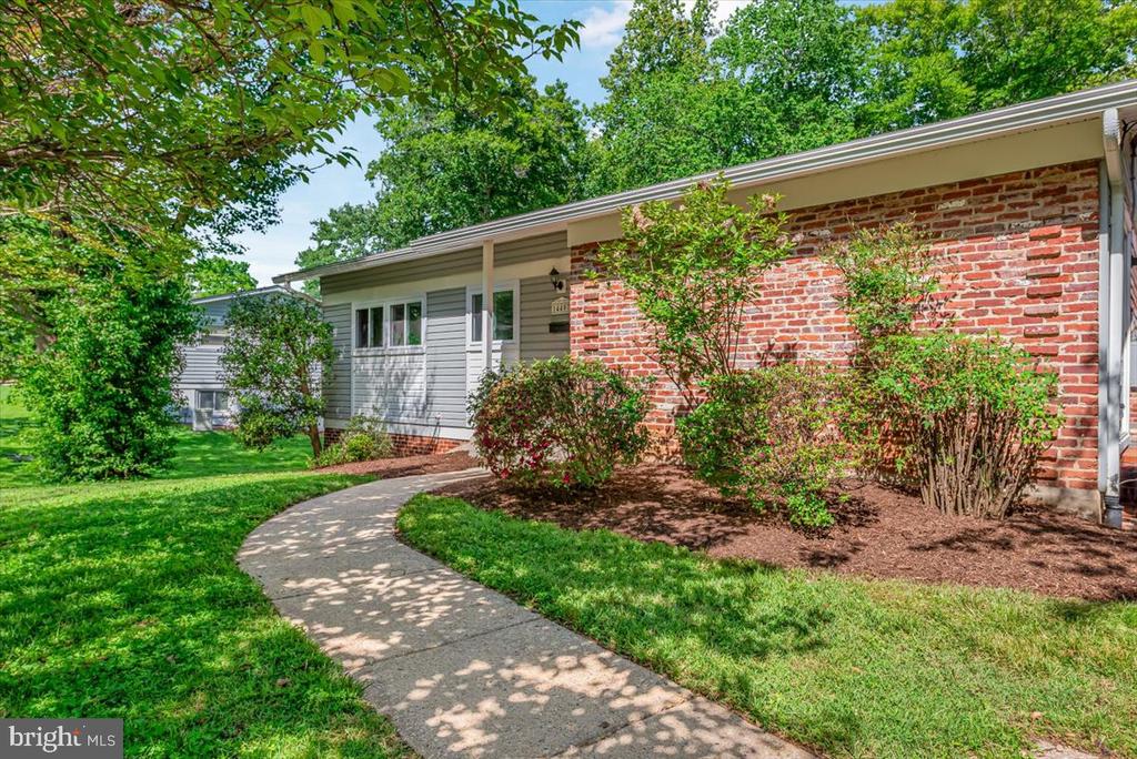 14407 BRIARWOOD TERRACE