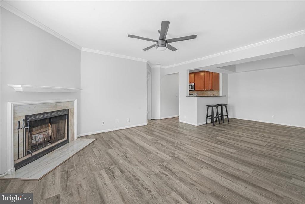 5820 INMAN PARK CIRCLE Unit: 220