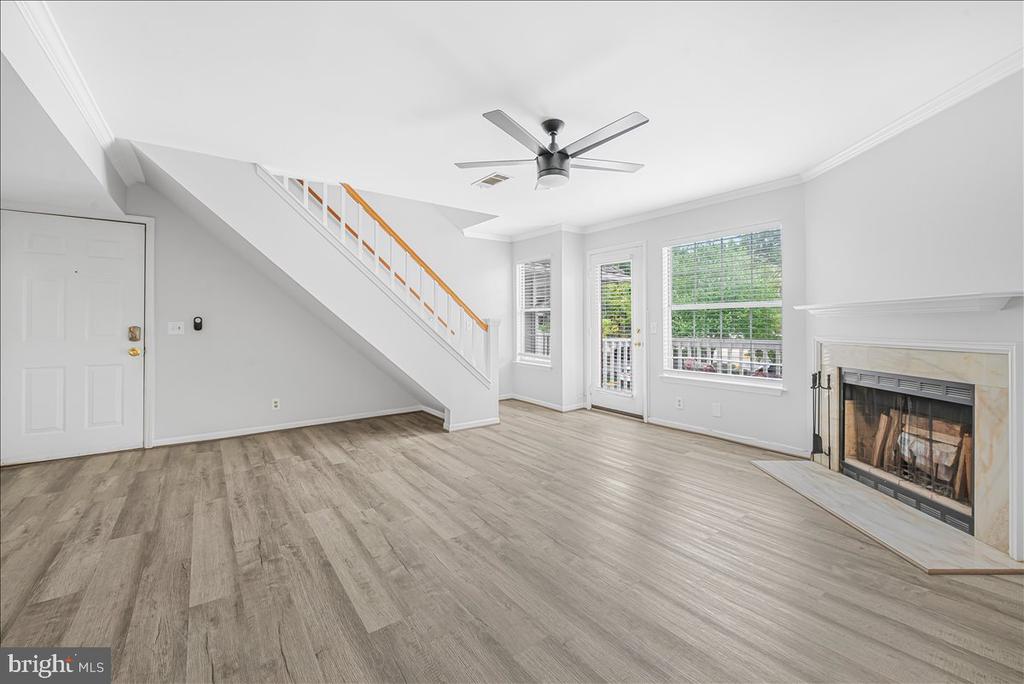 5820 INMAN PARK CIRCLE Unit: 220