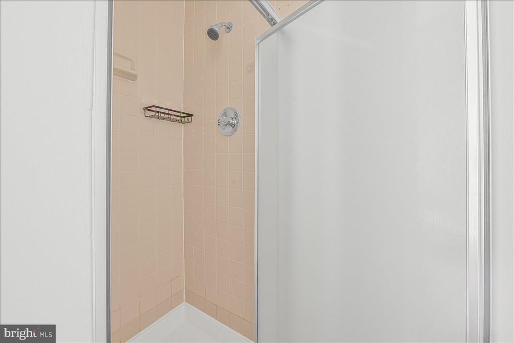 5820 INMAN PARK CIRCLE Unit: 220