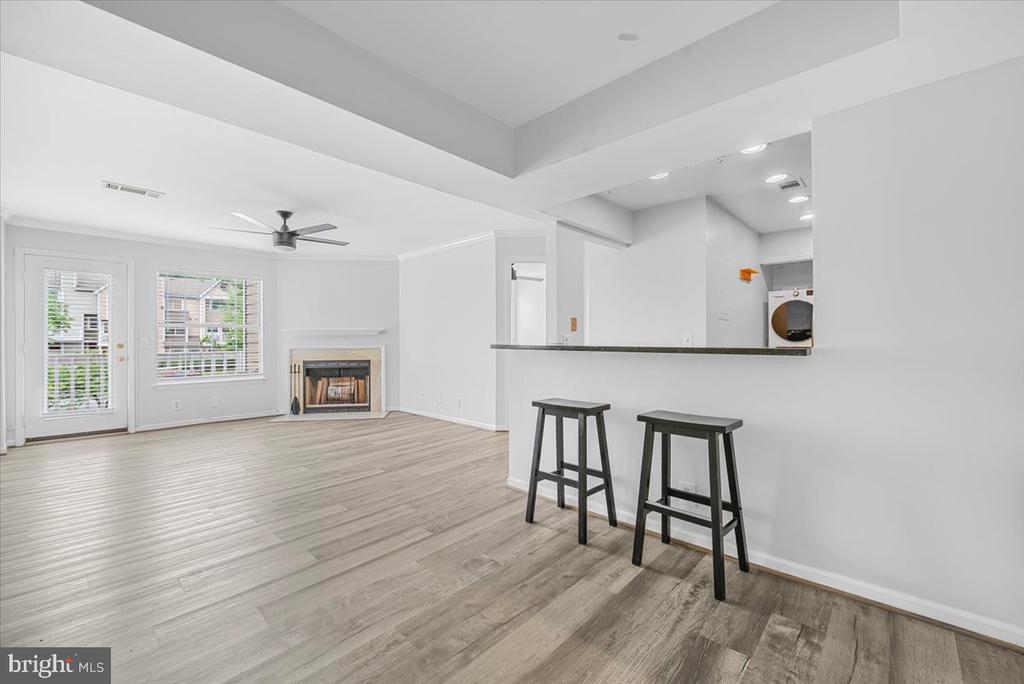 5820 INMAN PARK CIRCLE Unit: 220