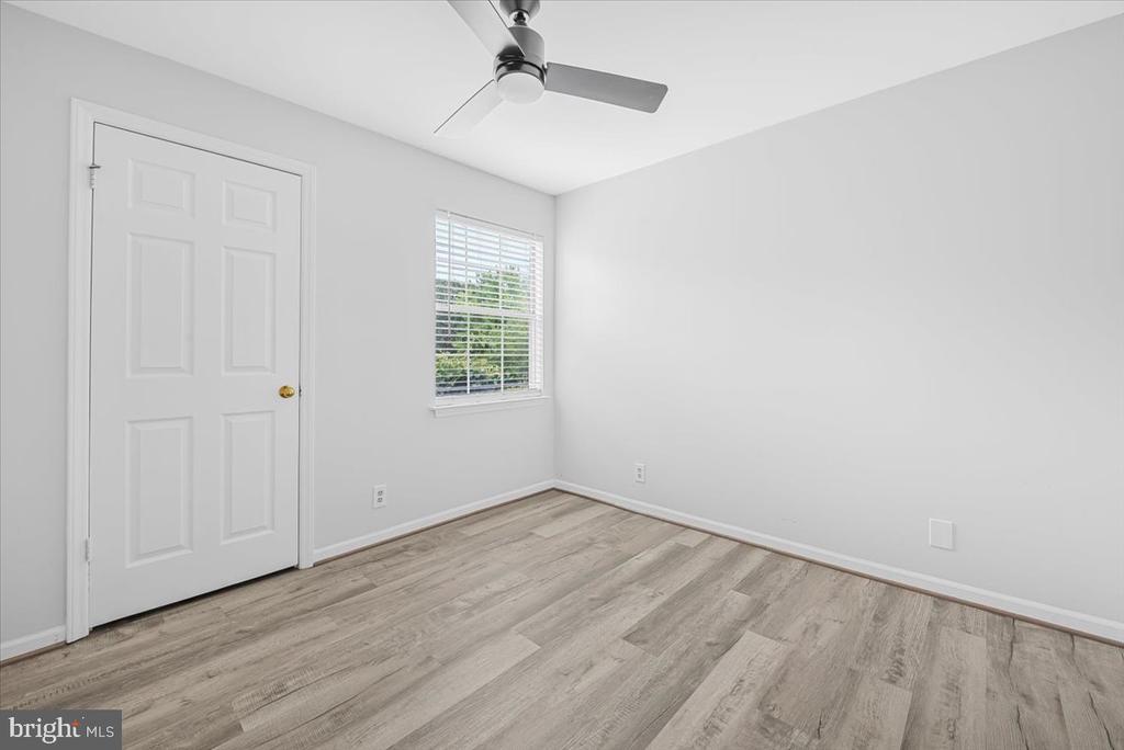 5820 INMAN PARK CIRCLE Unit: 220