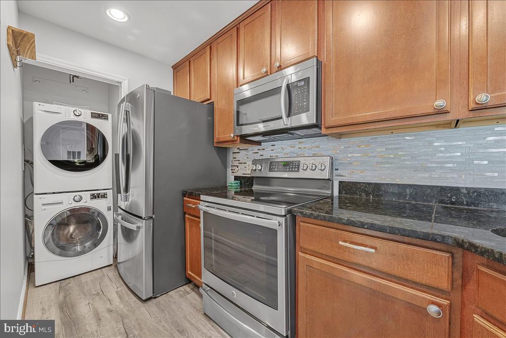 5820 INMAN PARK CIRCLE Unit: 220