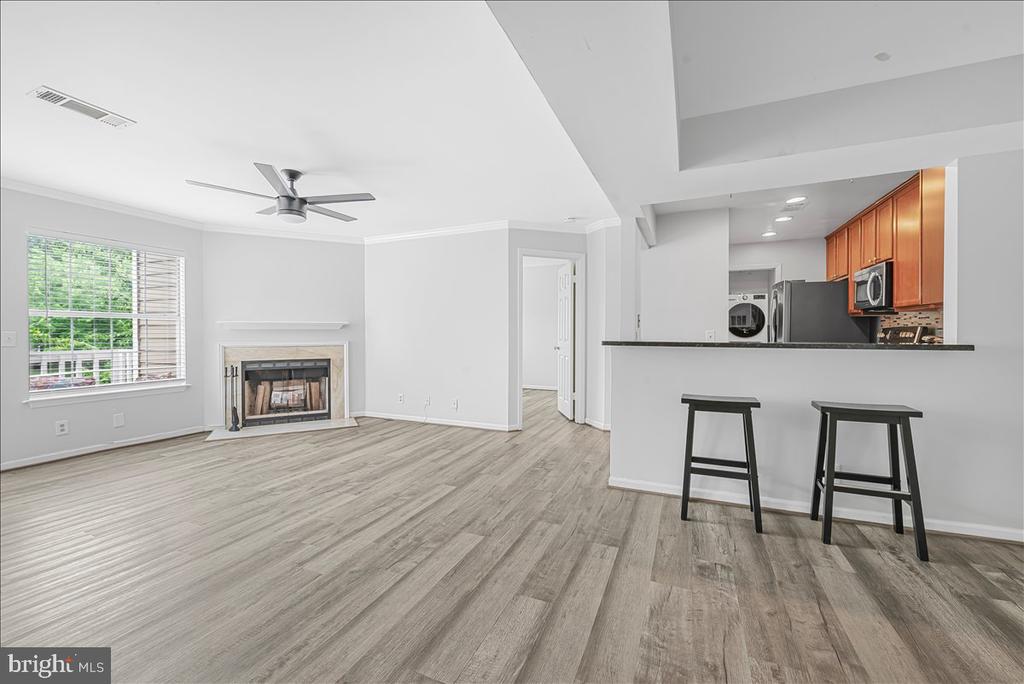 5820 INMAN PARK CIRCLE Unit: 220