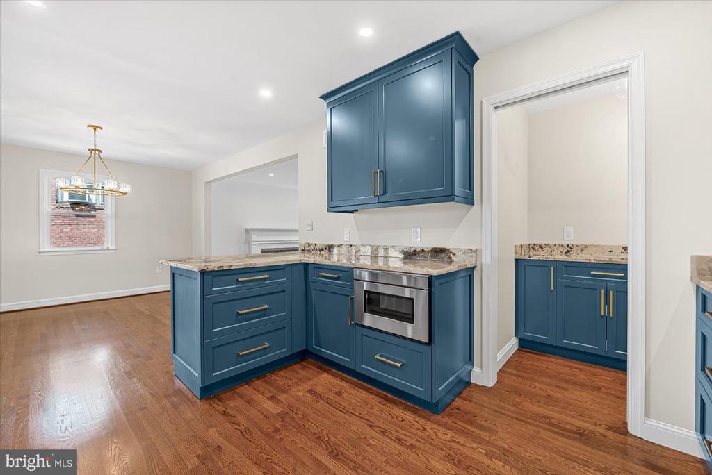 9514 EDGELEY ROAD