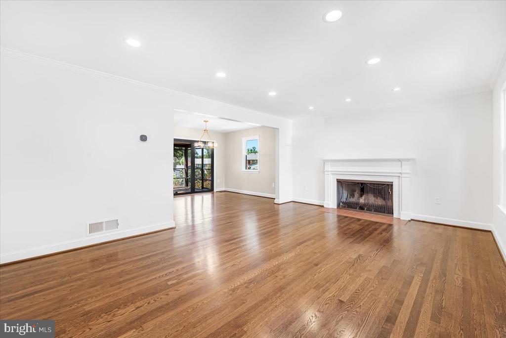 9514 EDGELEY ROAD