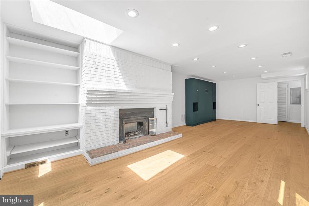 9514 EDGELEY ROAD