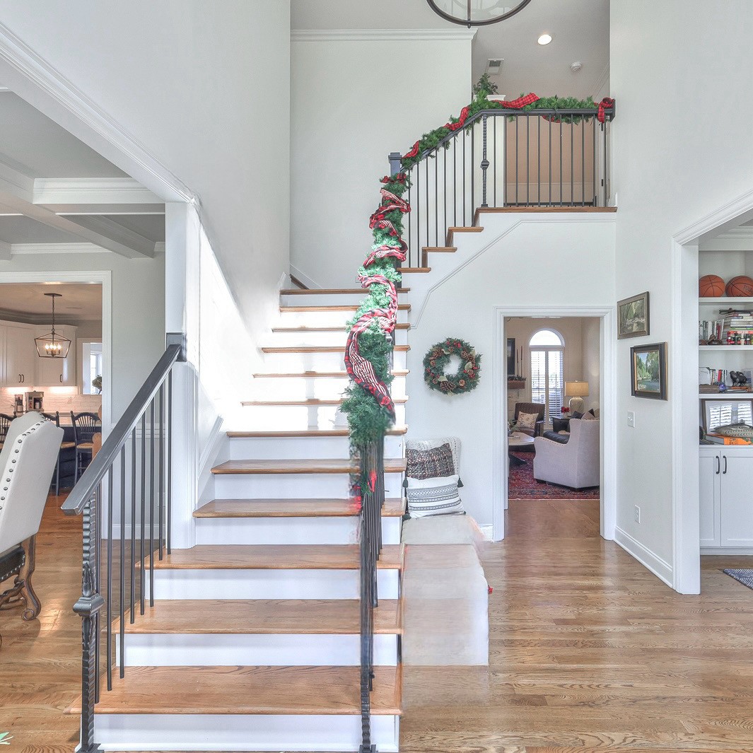 2522 Saint James Dr
