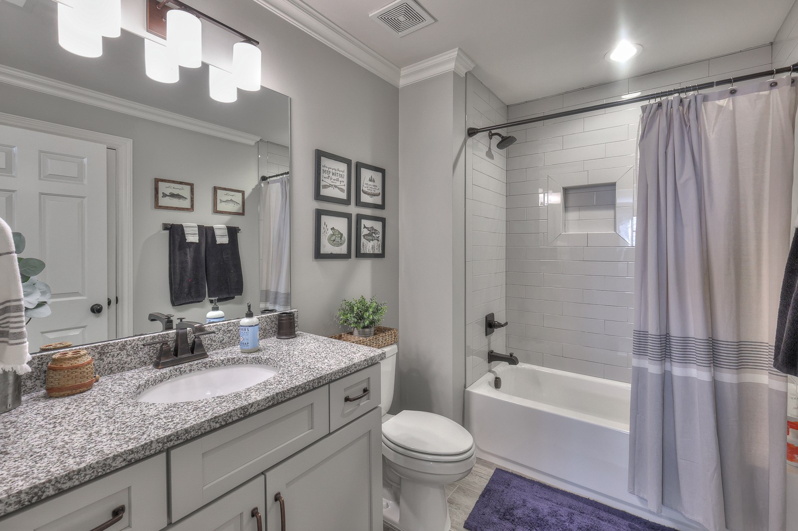2522 Saint James Dr