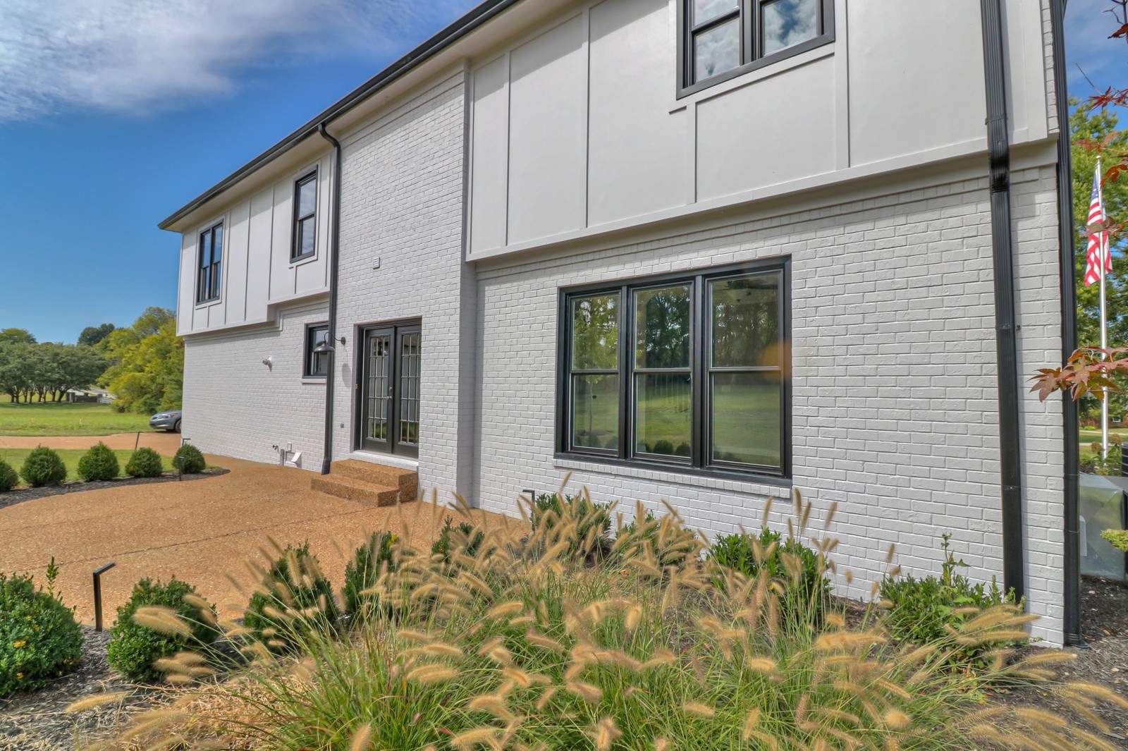 2289 Henpeck Ln