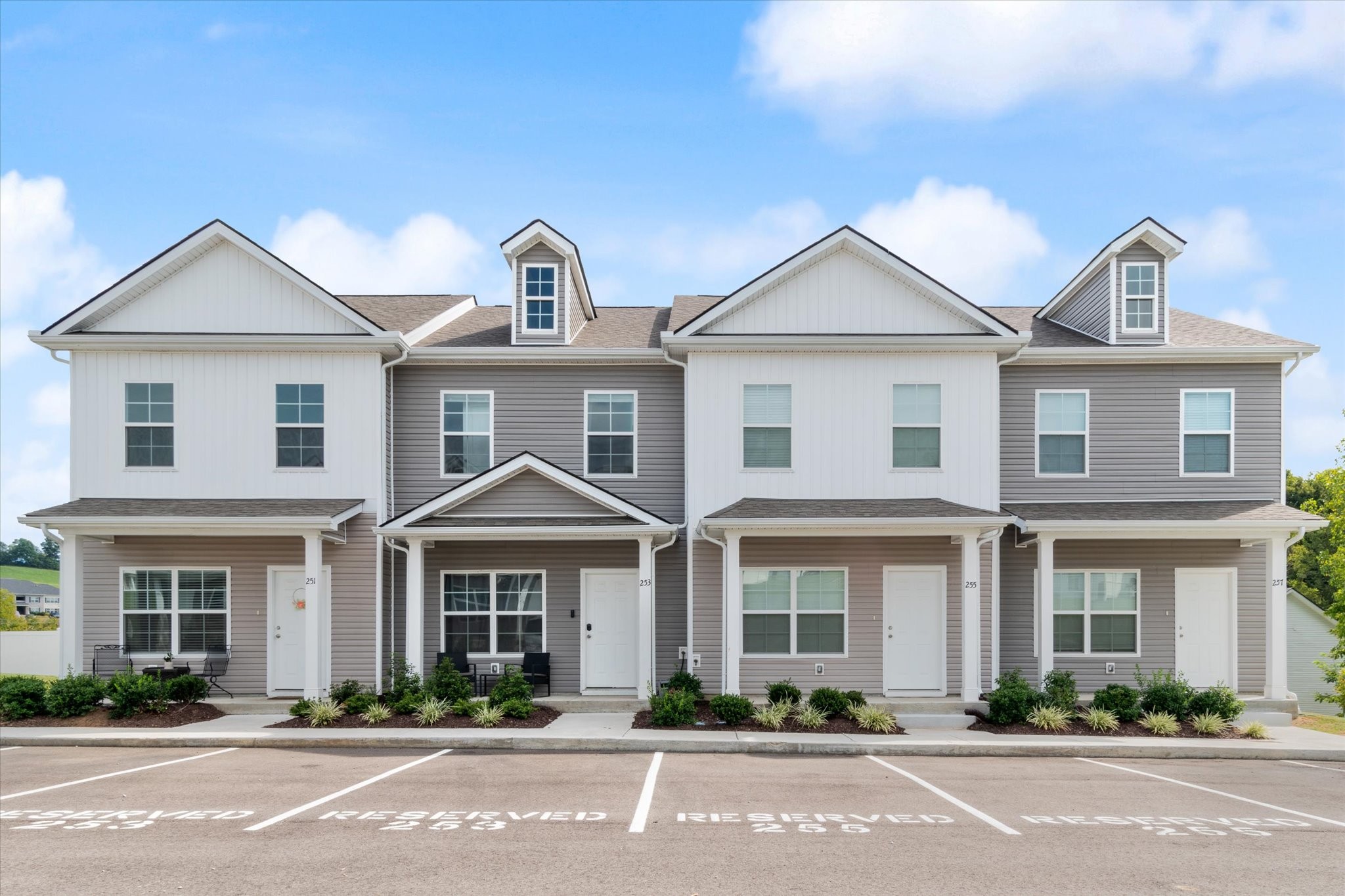 251 Tara Ct