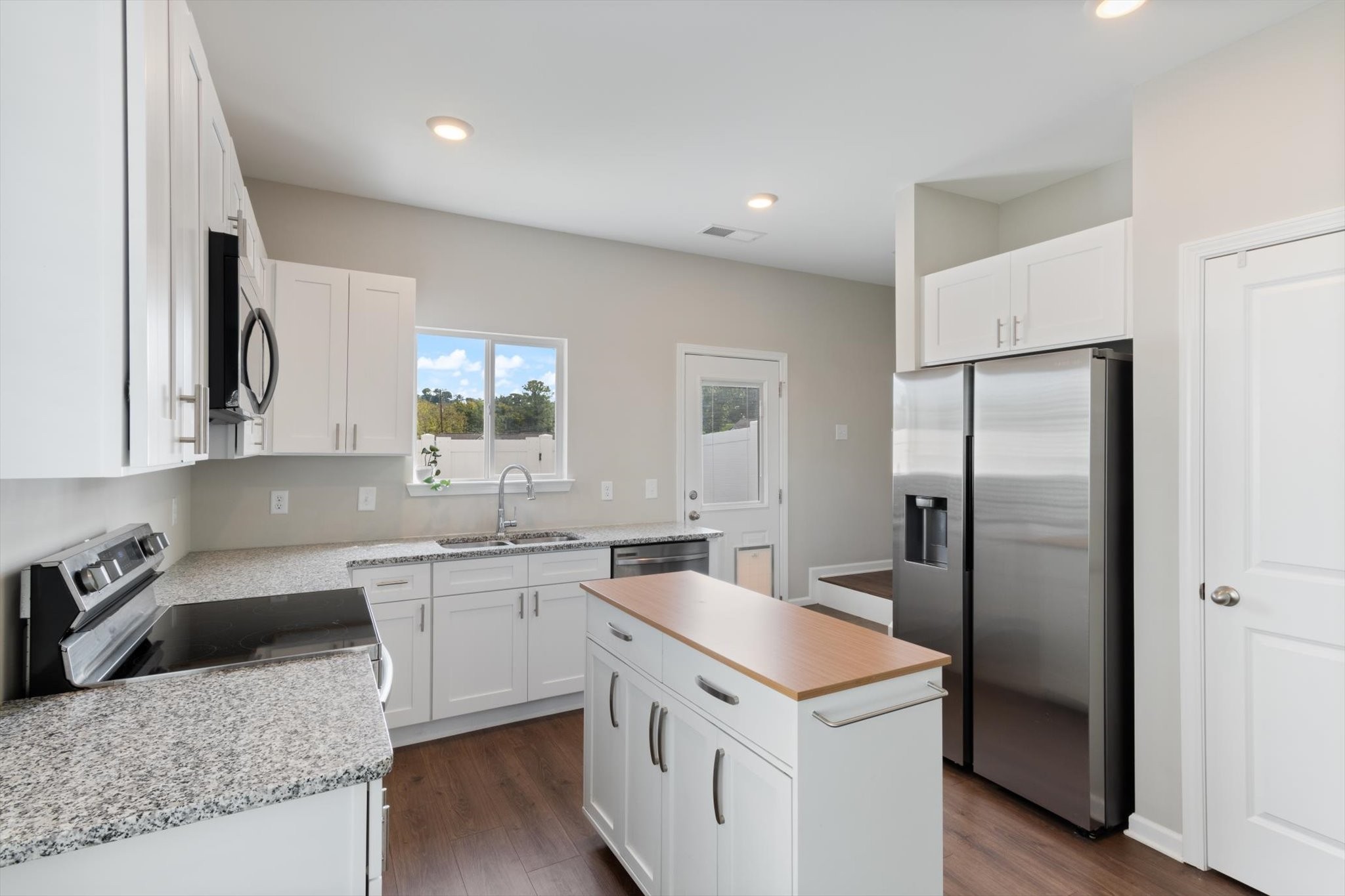 251 Tara Ct