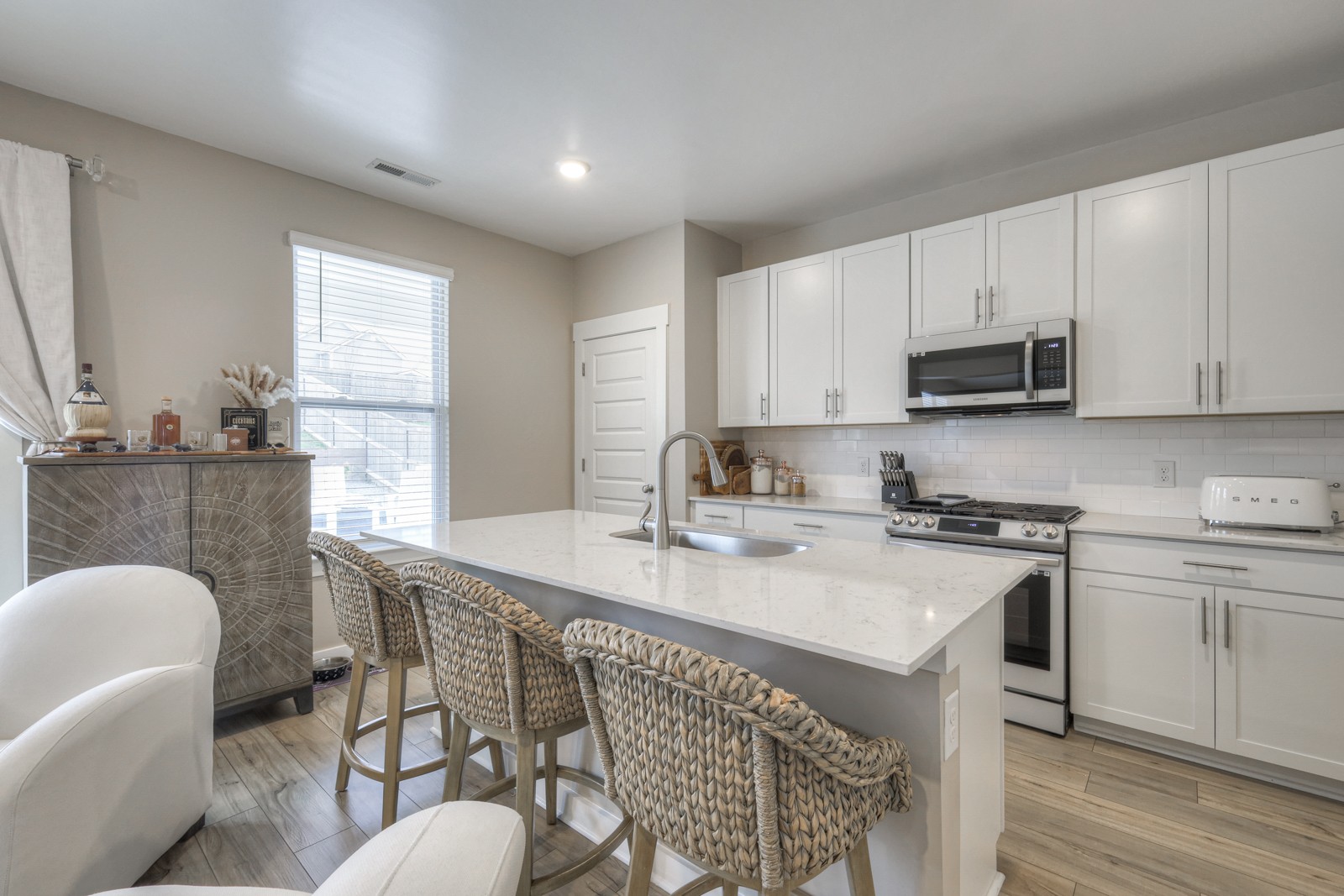 732 Ewell Farm Dr