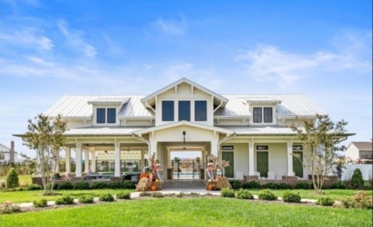 732 Ewell Farm Dr